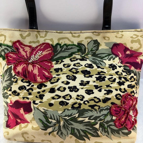 Floral Print Tote Bag - Black and Cream w/Beaded Hibiscus Flowers - Picture 4 of 7